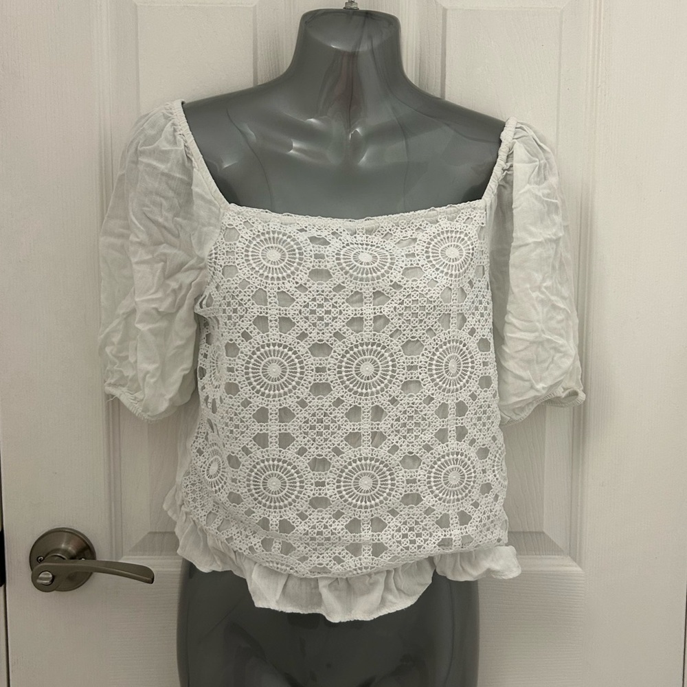 Off-Shoulder, White, Lacey Crop Top with Puffy Sleeves, Sz S